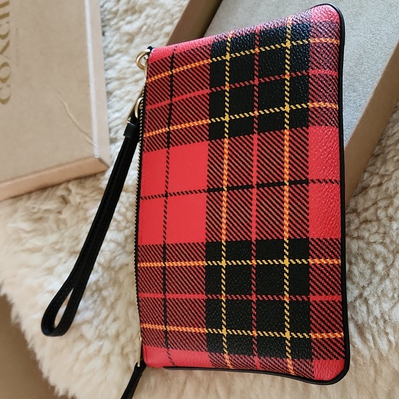 NWT IOB Coach Red Plaid Leather Wristlet Wallet β€οΈπ€ππ - Picture 7 of 16